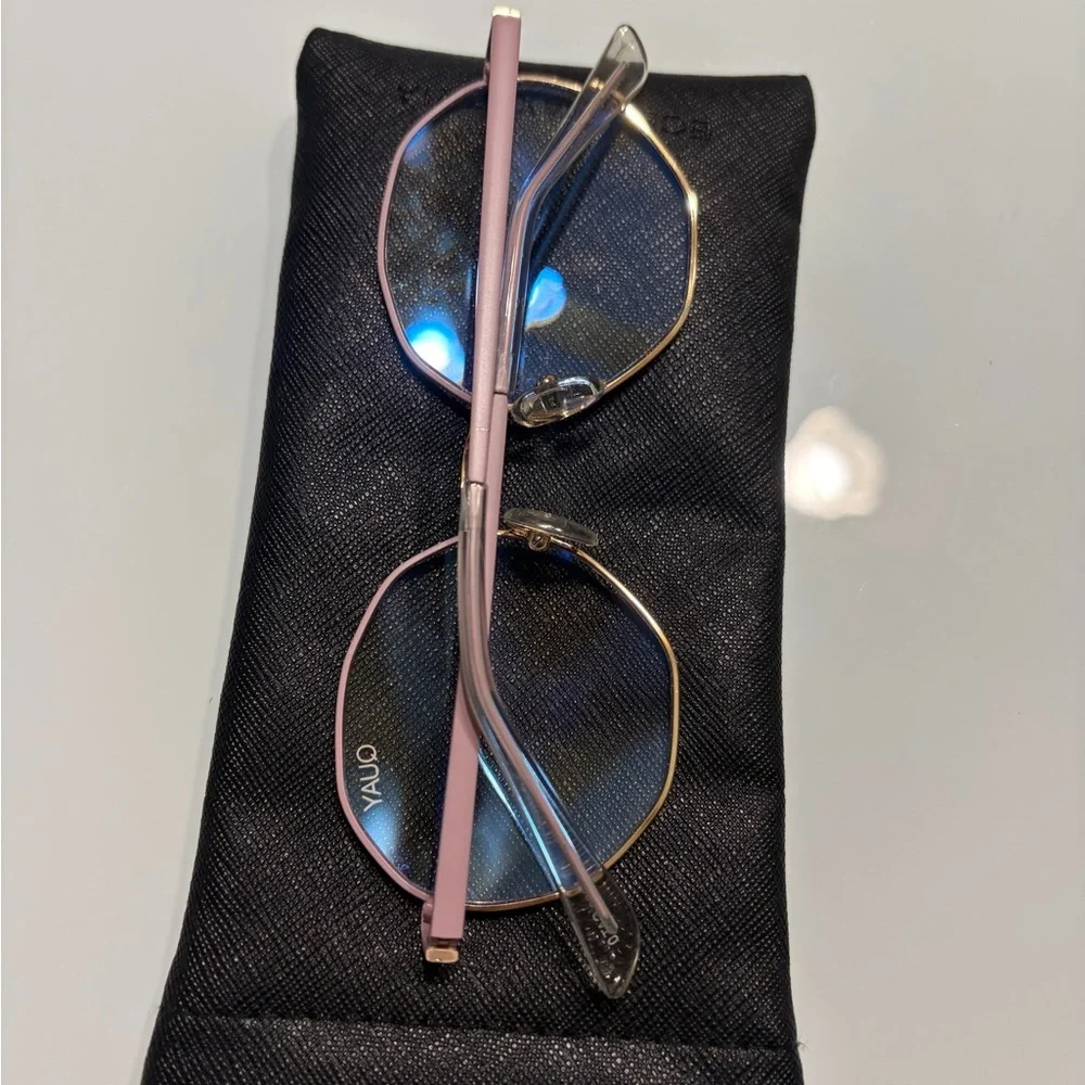 Quay Australia Pink and Gold Frame Glasses